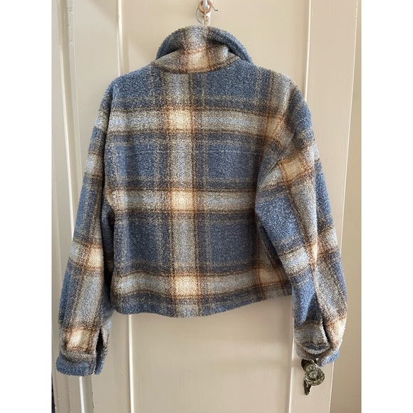 Abercrombie cropped Sherpa jacket - Picture 2 of 3